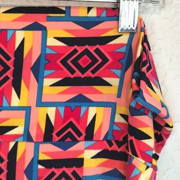 LuLaRoe NWT 2017 The Azure 2XL Midi Skirt Bright Geometric- NINE WAYS TO WEAR!! - Picture 3 of 10